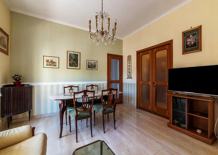 Guesthost - Pamphili & Vaticano Cozy